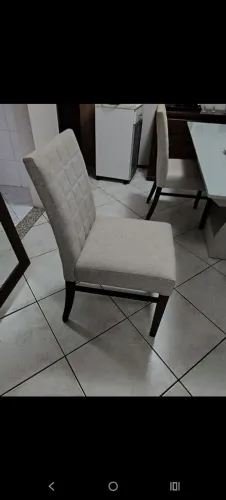  4 Cadeiras de sala de jantar 