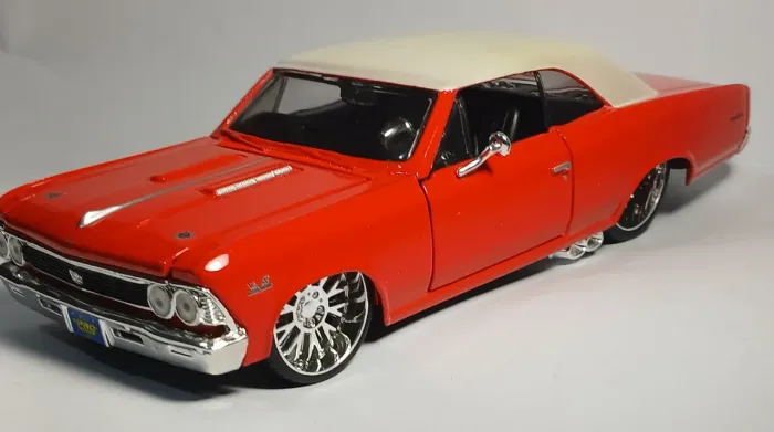 Miniatura Chevrolet Chevelle SS 396 1966 Pro Rodz Maisto Escala 1:24 novo na caixa Diecast