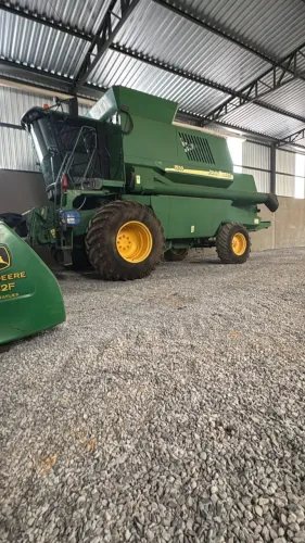COLHETADEIRA JOHN DEERE 1550