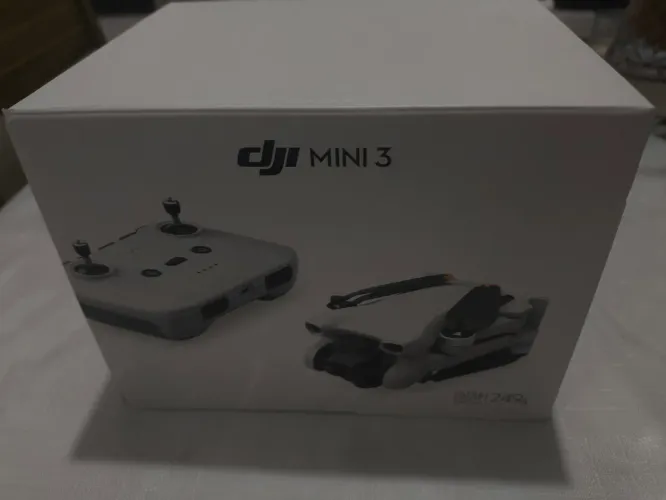 Drone DJI MINI 3 Standard com controle 