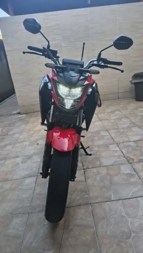 Moto Linda de garagem 