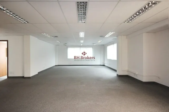 SALA PARA ALUGAR NO BAIRRO CORAÇÃO DE JESUS