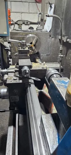 Torno mecânico Nardini MS 350. 