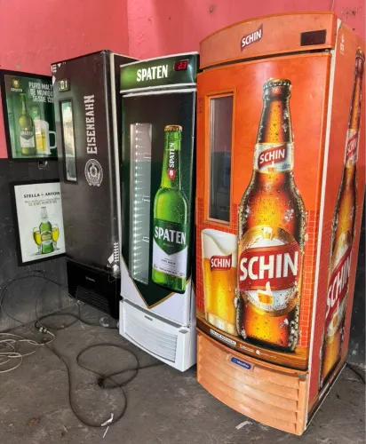 Freezer expositor cervejeiro disponível porta solida e porta visor