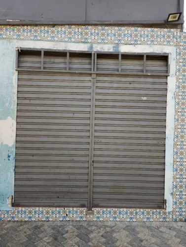 Porta de ferro para comércio
