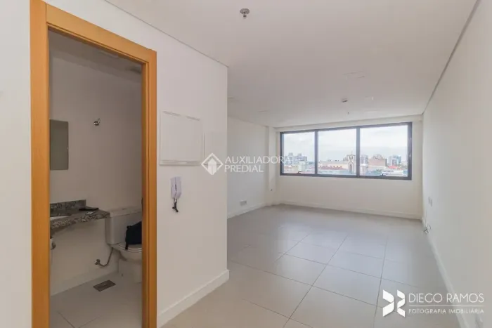Comercial no bairro Cristo Redentor
