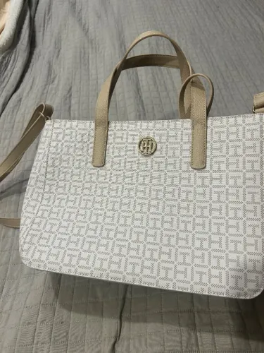 Bolsa Tommy Hilfiger nova 