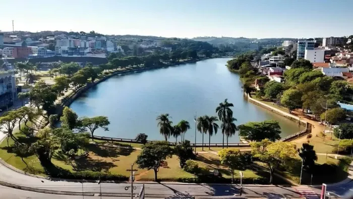 Bragança Paulista: Terreno de 3.600m² em Região Exclusiva de Chácaras - Bairro Menin