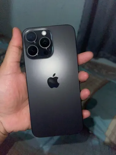 iPhone 16 pro max 256gb chama *10 4.900 avista