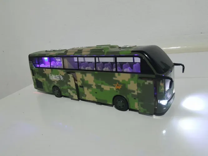 Miniatura onibus camuflado