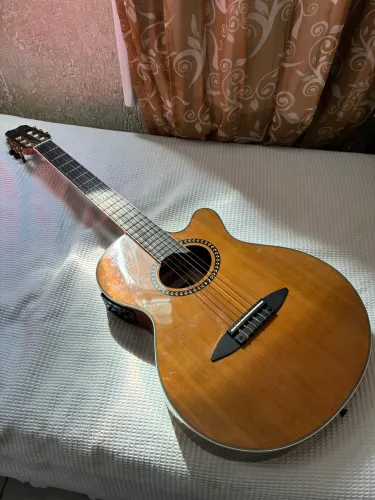Violão de Nylon Tagima Elétrico