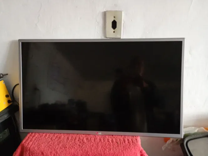 Display LG32LB58OB