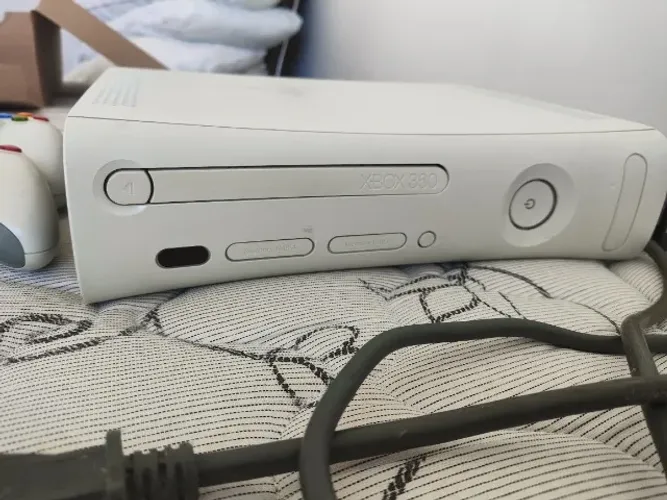 Xbox 360 Fat RGH 3.0 + 2 controle + HD