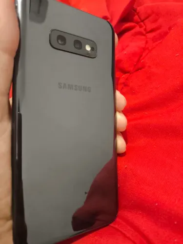 Samsung Galaxy S10e
