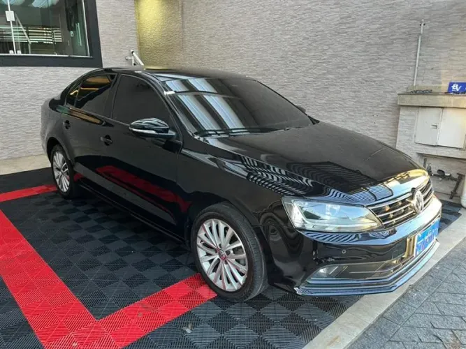 Volkswagen Jetta Comfortline 1.4 TSI 16V 4P Aut. 2018