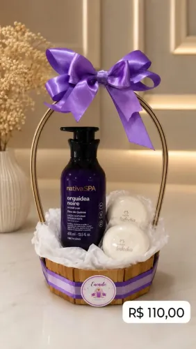 Presente para o dia das mães. Perfumes, hidratantes, cestas.