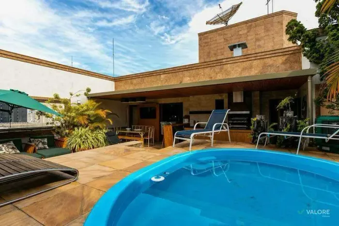Cobertura à venda, 4 quartos, 338m² de área no Serra.