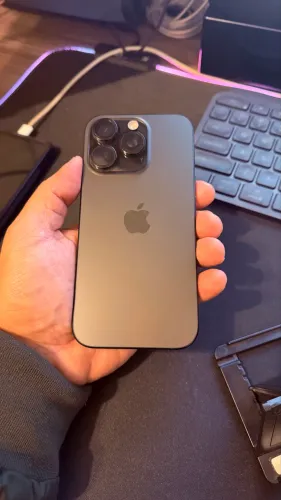 iPhone 16 Pro 256gb preto titânio IMPECÁVEL 