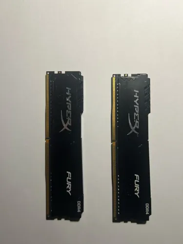 Memórias RAM 2x4gb DDR4-2400