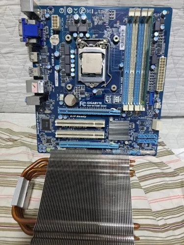 Placa Mãe Gigabyte GA-b75m + i5-2500k 3.30ghz + 01 Cooler Master + 01 Memória 4gb