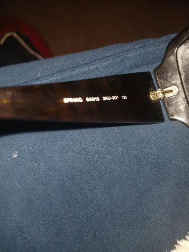Óculos lindo prada