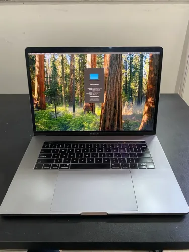 Vendo Macbook Pro 2019 i9 32GB RAM Em Perfeito Estado. SUJEITO A NEGOCIAÇÃO