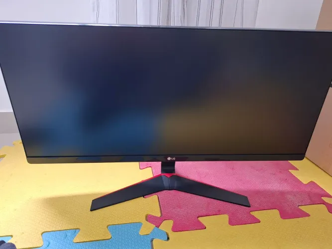 Monitor LG ultrawide