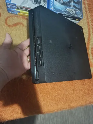 Ps4 slim