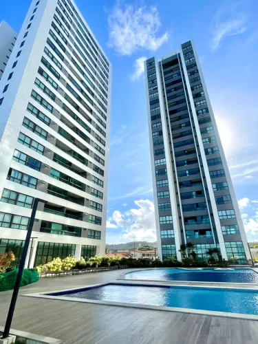 Apartamento mobiliado 2 suítes 2 vagas em Jacarecica