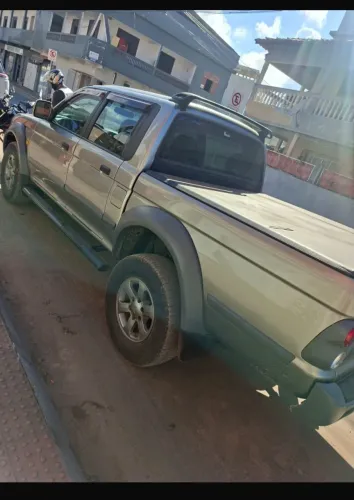 Mitsubishi L200 Outdoor HPE 2.5 4X4 CD T.dies. Mec. 2012