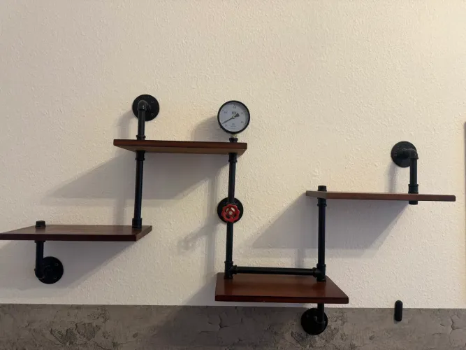 Prateleira estilo industrial trazida da Alemanha
