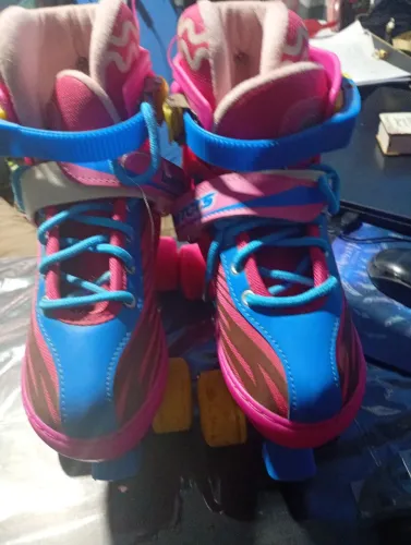 Vendo um patins semi novo