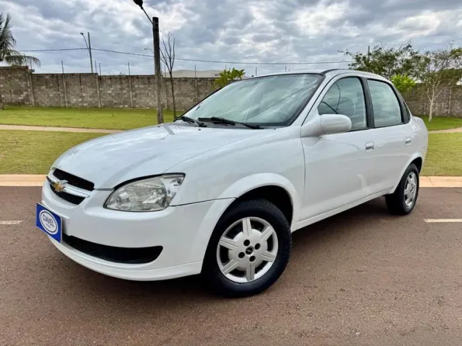 Chevrolet Classic Advantage 1.0 VHC Flexpower 4P 2015