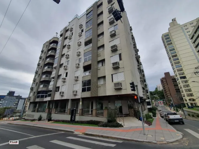 Apartamento mobiliado para locação no centro de Criciúma