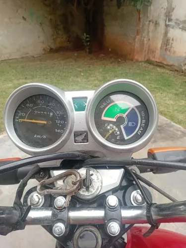 Titan 150 60 mil km rodado, moto apenas para ir para o trabalho rodas de liga leve