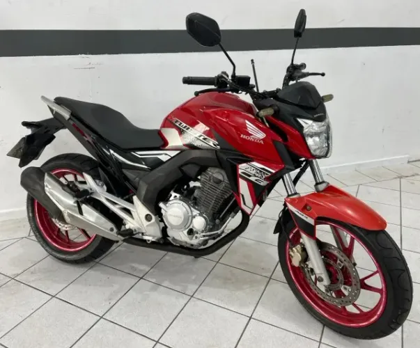Twister 250 -2021. Aceitamos trocas! Parcelo no cartão em ate 21x! Financiamos em ate 60x.