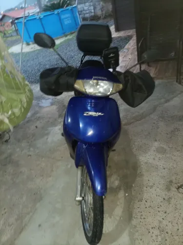 Vendo ou troco Biz 2005