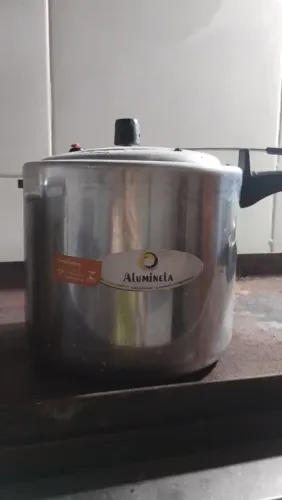 Panela de Pressão Alumínio Grande Aluminela -