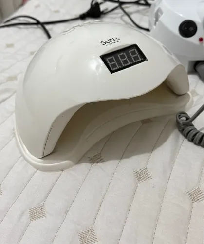 Motor de unha em gel e cabine 