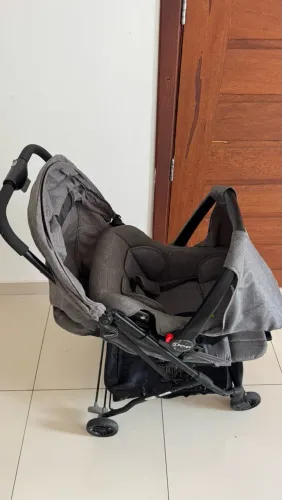 Kit bebe conforte e carrinho voyage