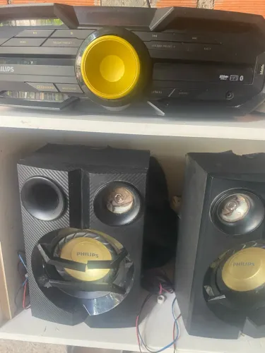 Som Philips 240 rms Bluetooth