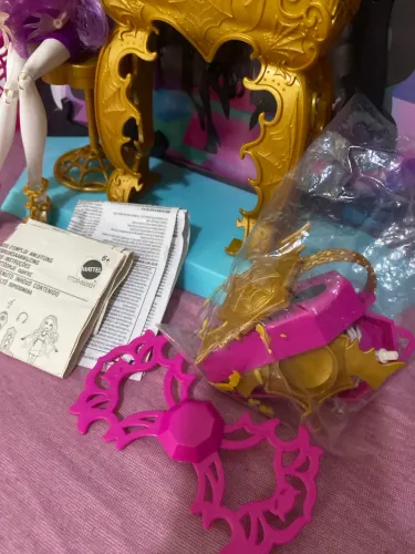 Brinquedo monster high