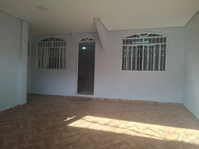 Casa comercial para aluguel, 3 quartos, 2 vagas, Glória - Belo Horizonte/MG