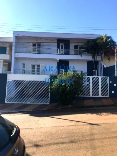 Sobrado com edícula, piscina e churrasqueira à venda no Werner Plaas: 4 quartos e 273,00 m