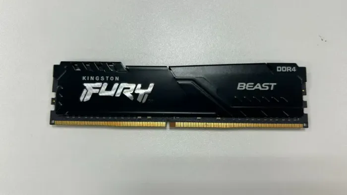 Memória RAM Kingston Fury Beast, 16GB, 3600MHz, DDR4, CL18 - KF436C18BB/16