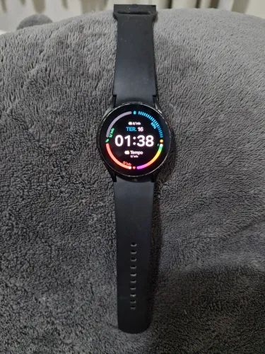 Vende-se Samsung watch 3 acompanha carregador.