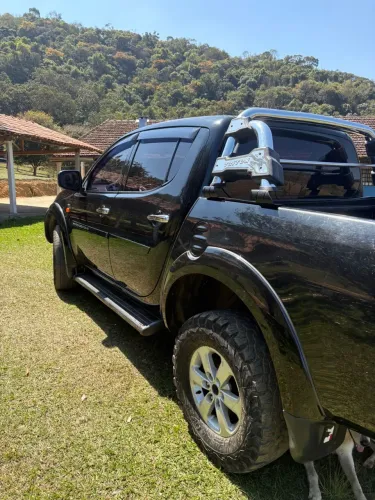 Mitsubishi L200 Triton HPE 3.2 CD TB Int.diesel AUT 2011