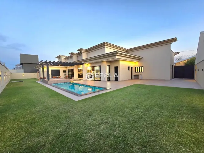 Casa à venda em Nova Odessa, Estância Hípica, com 4 suítes, com 450 m², Condomínio Estânci