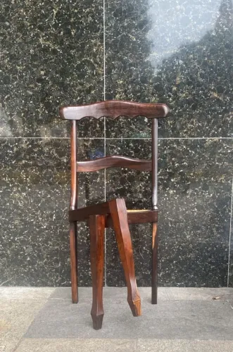 Cadeira Donzela Esculpida | Jacarandá e Palhinha | Design Escultural