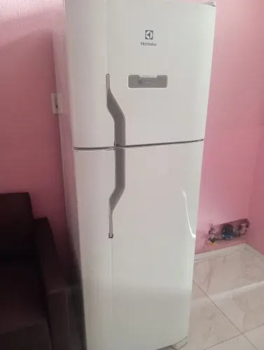 Geladeira semi- nova aceito cartão